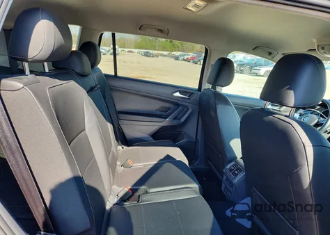 2018 Volkswagen Tiguan Se z USA, uszkodzony, nr VIN 3VV3B7AX3JM030704